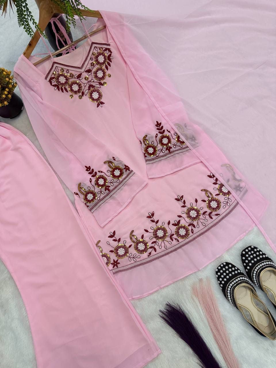 Viral sonpapdi Top, Palazzo & Dupatta Set