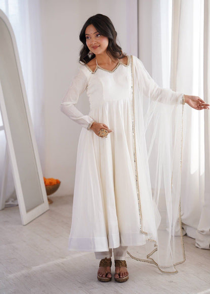 Roman Silk Chanderi Anarkali, Pant & Dupatta Set