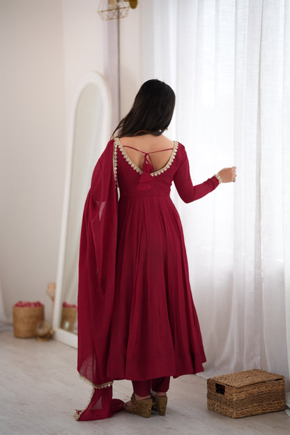 Premium Pure Mal Chanderi Fully Flared Anarkali Set With Dupatta And Pant