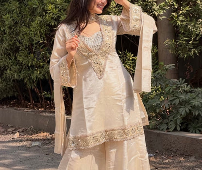 Premium Chinon 4 Piece Sharara Suit Set With Mirror
