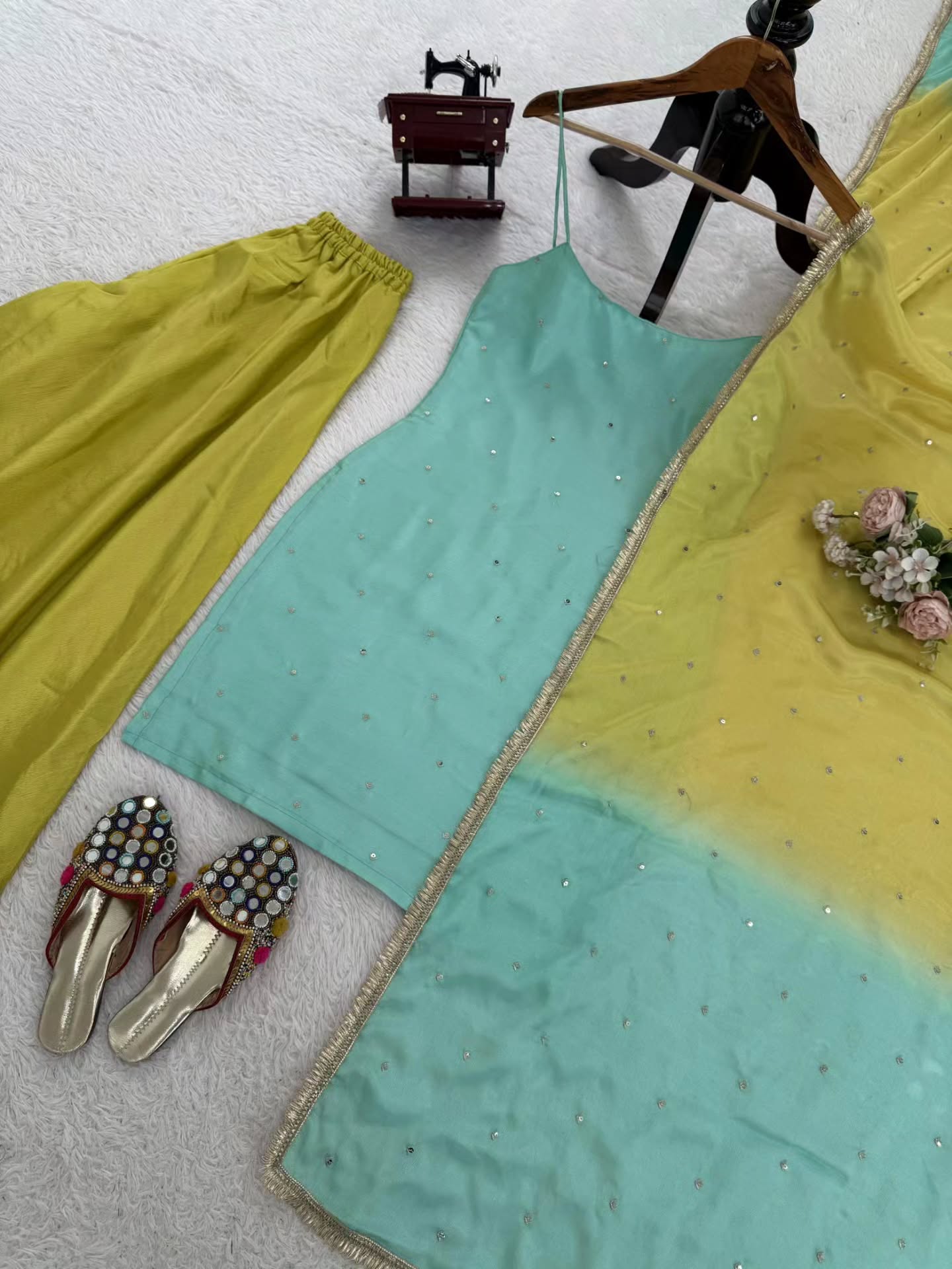 Chinon Silk 3-piece ethnic set