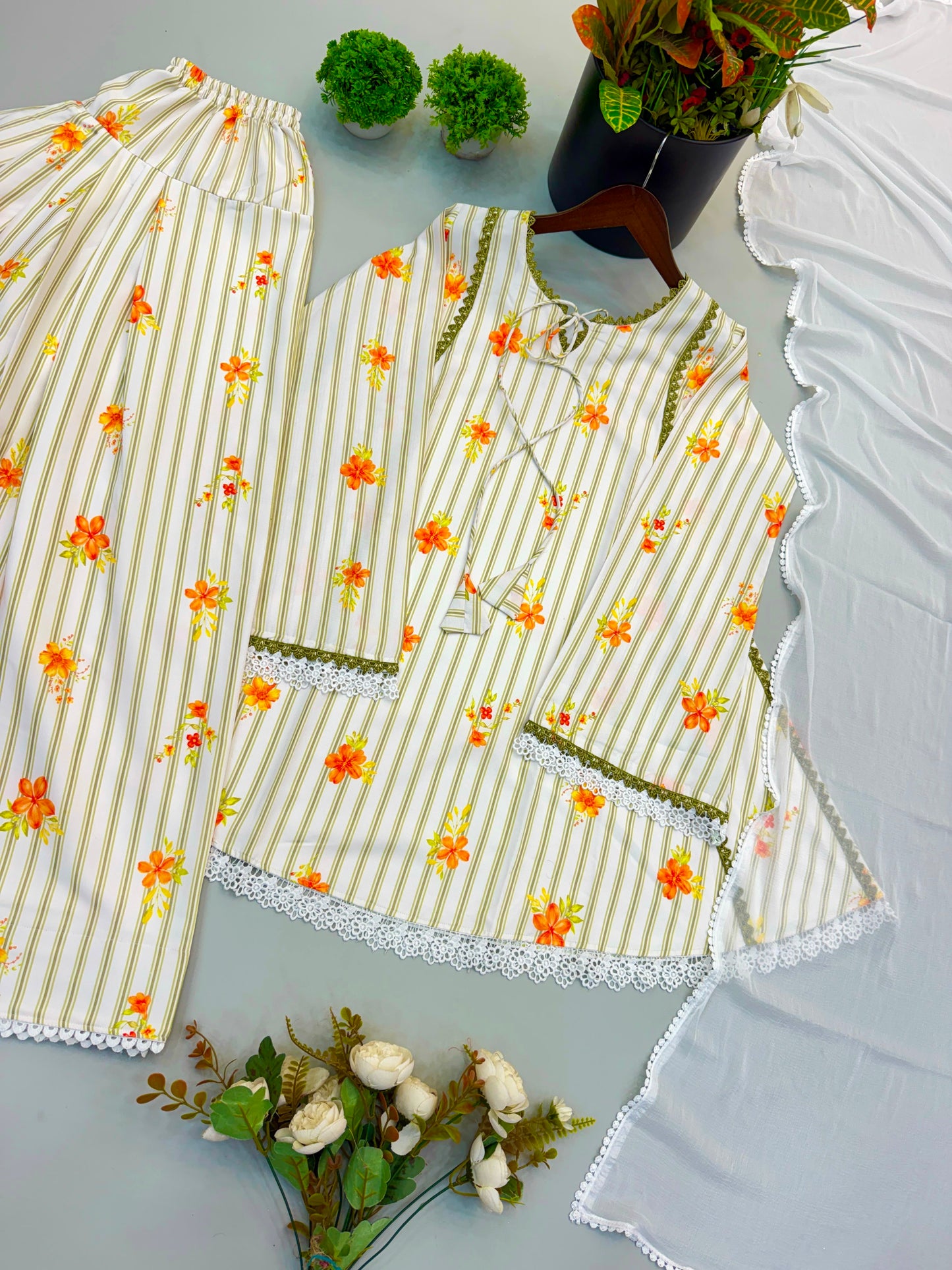 Heavy Natural Crepe Farshi kurta pant set