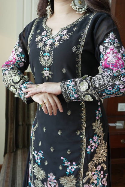 REAL MODLING OF GOWN PANT PAIR