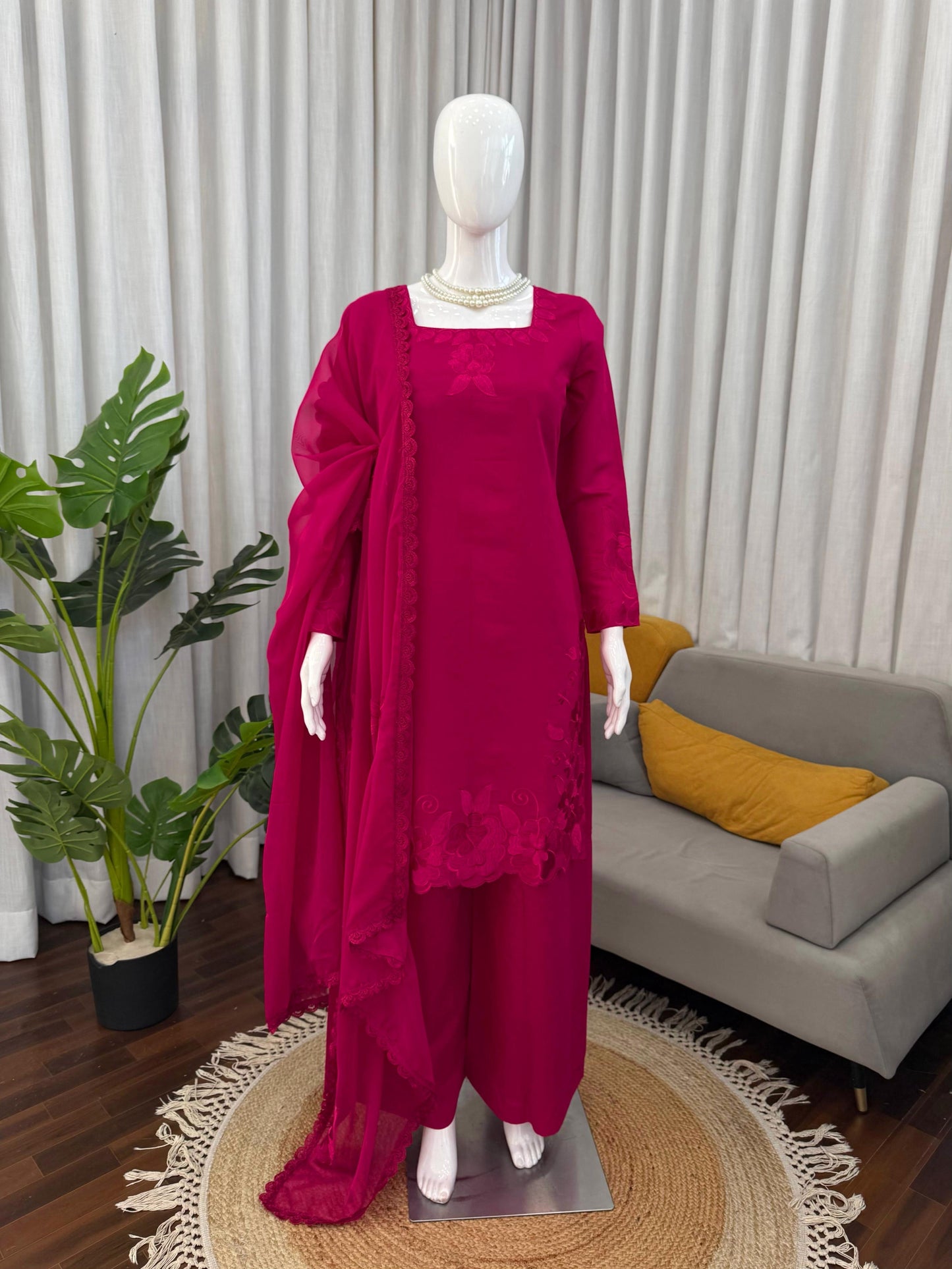 Soft Elegance Suit Set – Roman Fabric Designer Wear