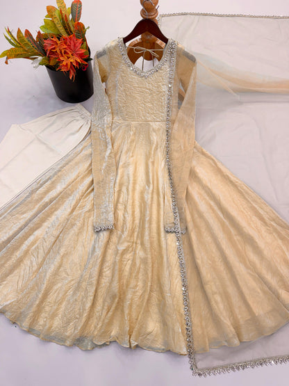 Crush Gown, Pant & Dupatta Se