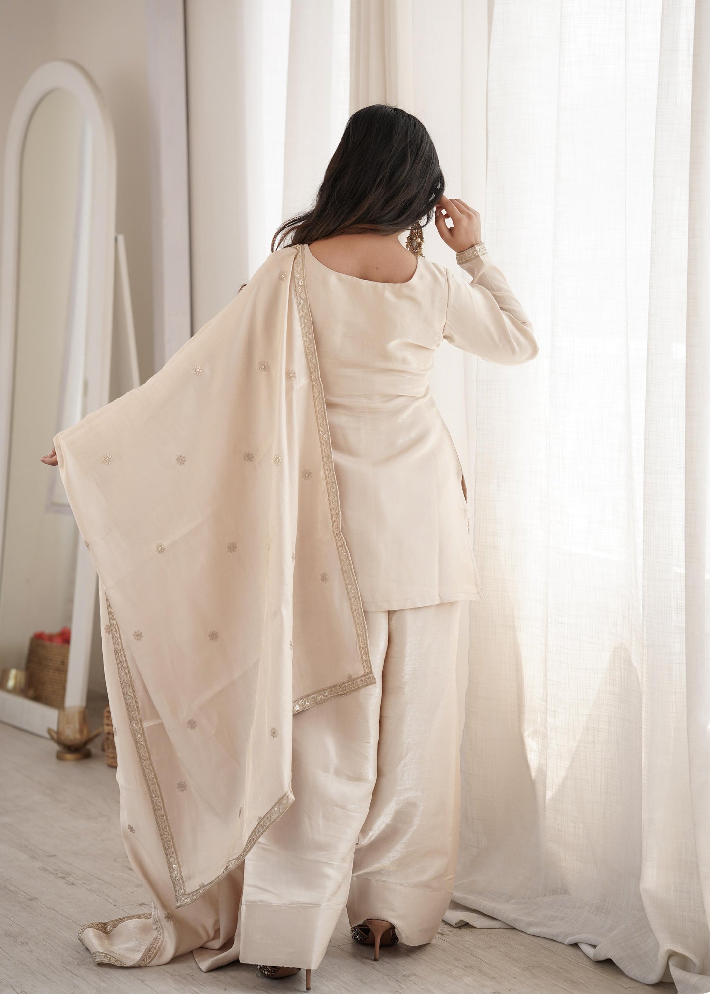 GLASS ROMAN SILK FABRIC FARSHI SHALWAR