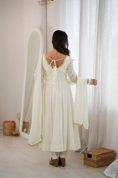 Premium Mal Chanderi 16 Kali Anarkali Gown With Mirror Work Dupatta & Pant