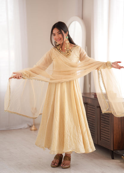 Crush Gown, Pant & Dupatta Se