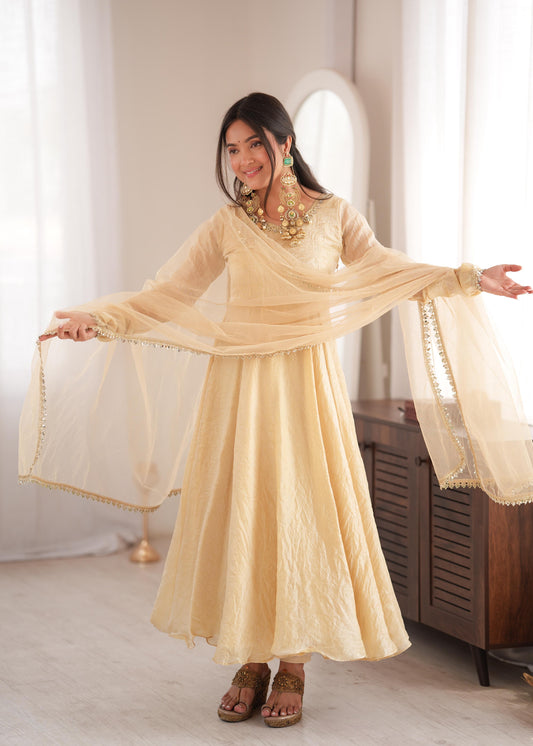 Crush Gown, Pant & Dupatta Set