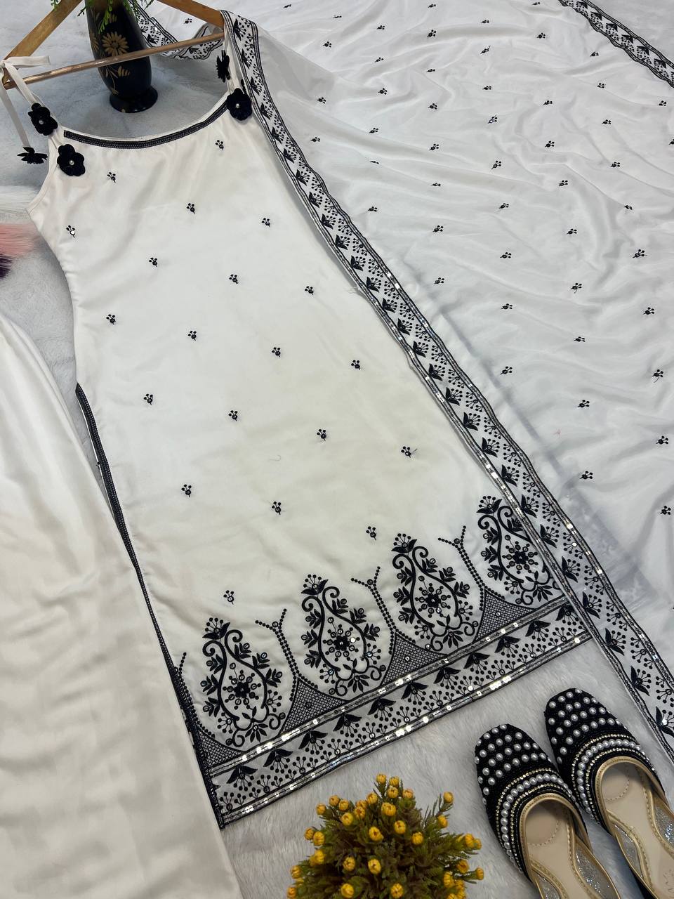 Rakhi Special Maska Cotton Silk Kurta, Pant & Dupatta