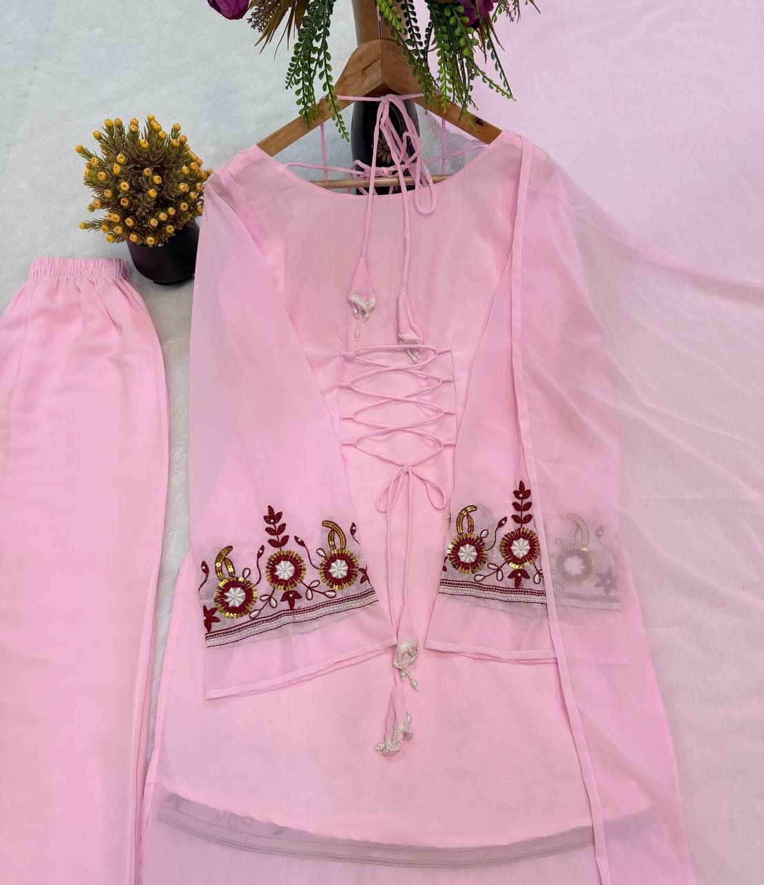 Viral sonpapdi Top, Palazzo & Dupatta Set