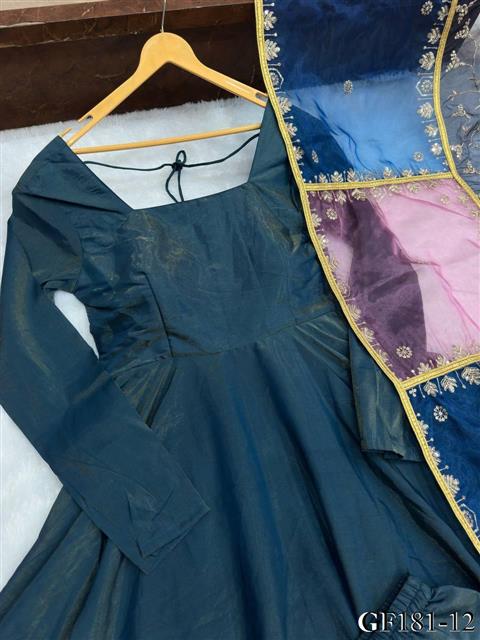 Simar Silk Gown Set